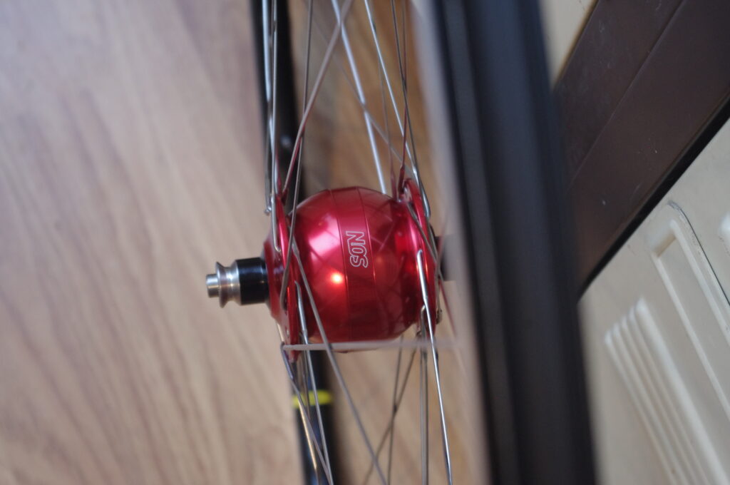 roue avant moyeu dynamo